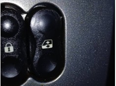 MANDO ELEVALUNAS DELANTERO DERECHO 