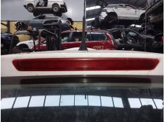 LUZ CENTRAL DE FRENO 