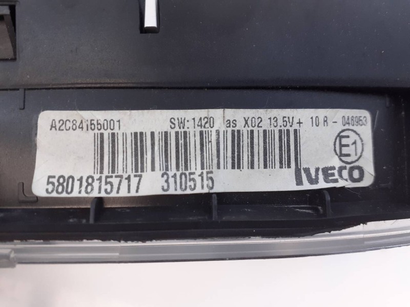 Recambio de cuadro instrumentos para iveco daily furgón fg 33 s ... v batalla 3000 referencia OEM IAM A2C84155001 5801815717 E3-