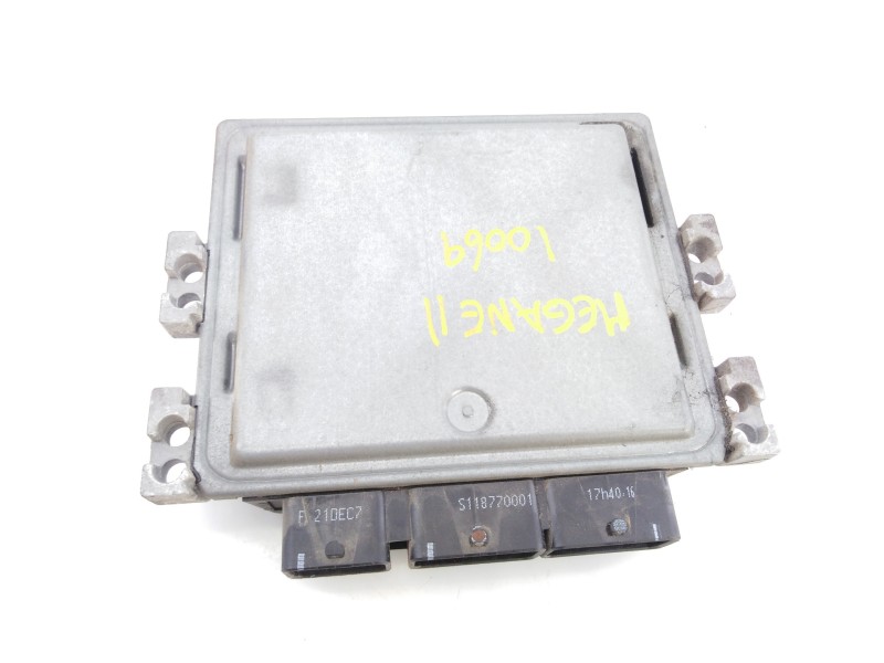 Recambio de centralita motor uce para renault megane iii berlina 5p authentique referencia OEM IAM 8200843713 8200807626 E2-A1-3