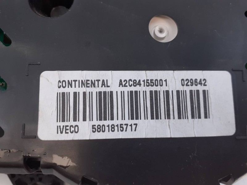 Recambio de cuadro instrumentos para iveco daily furgón fg 33 s ... v batalla 3000 referencia OEM IAM A2C84155001 5801815717 E3-