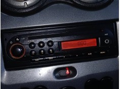 Recambio de sistema audio / radio cd para dacia duster laureate 4x2 referencia OEM IAM   