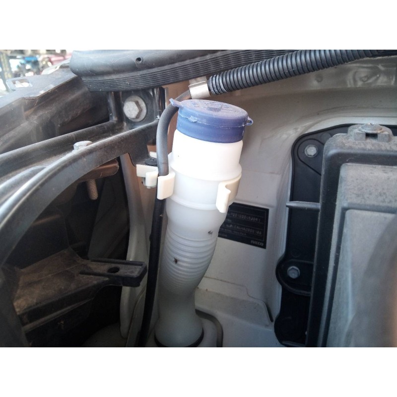 Recambio de deposito limpia para iveco daily furgón fg 33 s ... v batalla 3000 referencia OEM IAM   