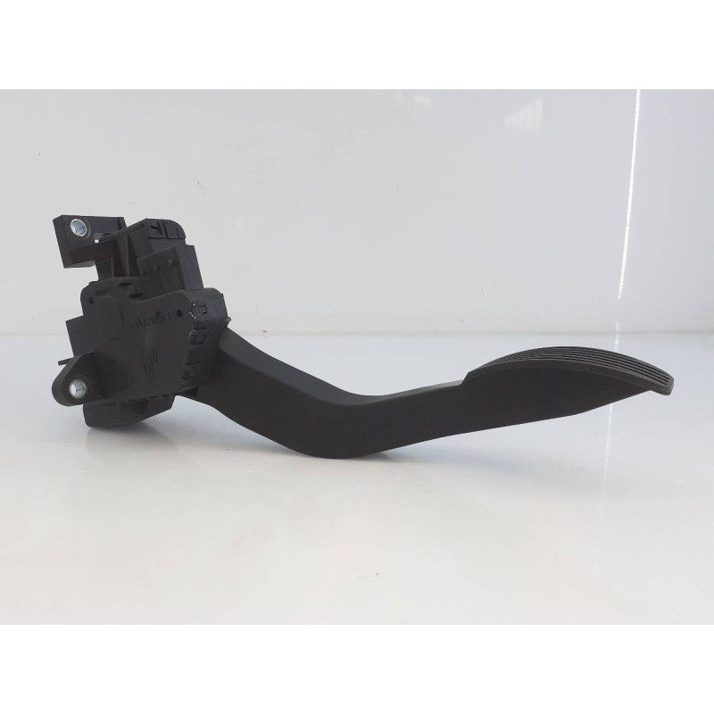 Recambio de pedal acelerador para iveco daily furgón fg 33 s ... v batalla 3000 referencia OEM IAM 5801333490  E3-B6-43-5