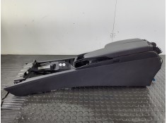 Recambio de apoyabrazos central para mercedes-benz clase c (w204) berlina referencia OEM IAM A2046800150 0005031010 P2-A2-1