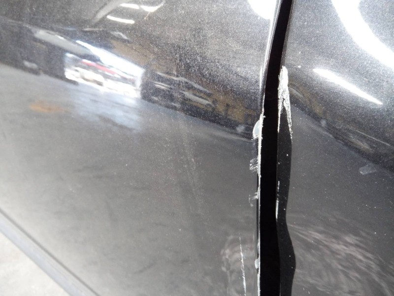 Recambio de puerta delantera derecha para volvo xc70 kinetic awd referencia OEM IAM   