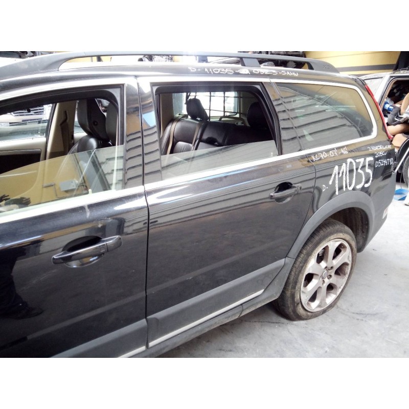 Recambio de puerta trasera izquierda para volvo xc70 kinetic awd referencia OEM IAM   