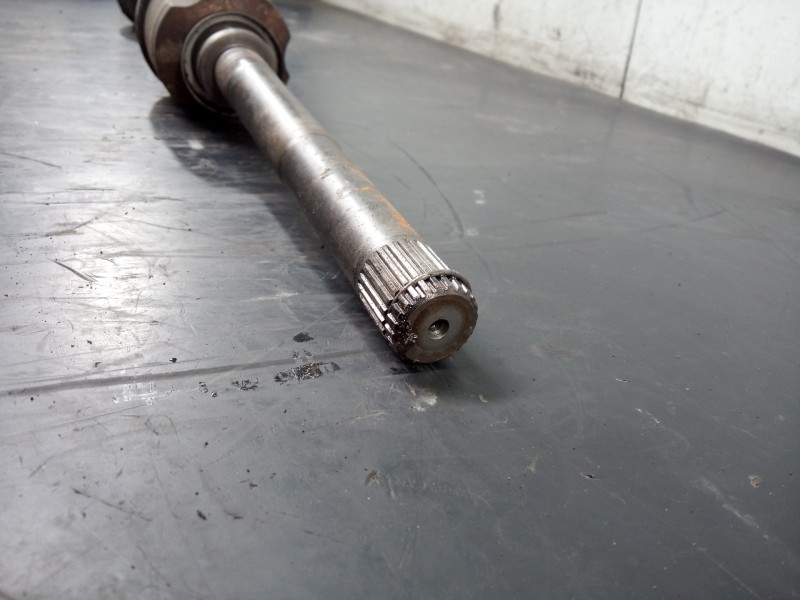 Recambio de transmision delantera derecha para chrysler jeep compass limited referencia OEM IAM P05085250AE  P1-A6-22