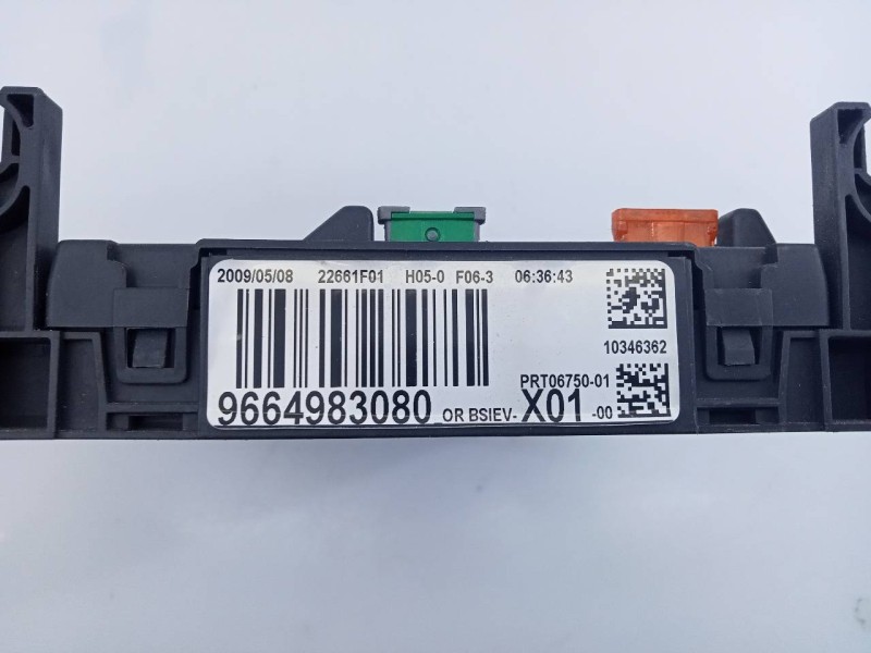 Recambio de caja reles / fusibles para peugeot 207 confort referencia OEM IAM 9664983080  E3-B2-30-1