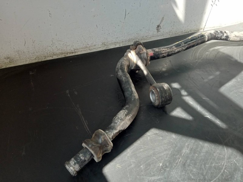 Recambio de barra estabilizadora delantera para toyota land cruiser (j15) limited referencia OEM IAM   P1-A2-16