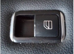 MANDO ELEVALUNAS DELANTERO DERECHO 