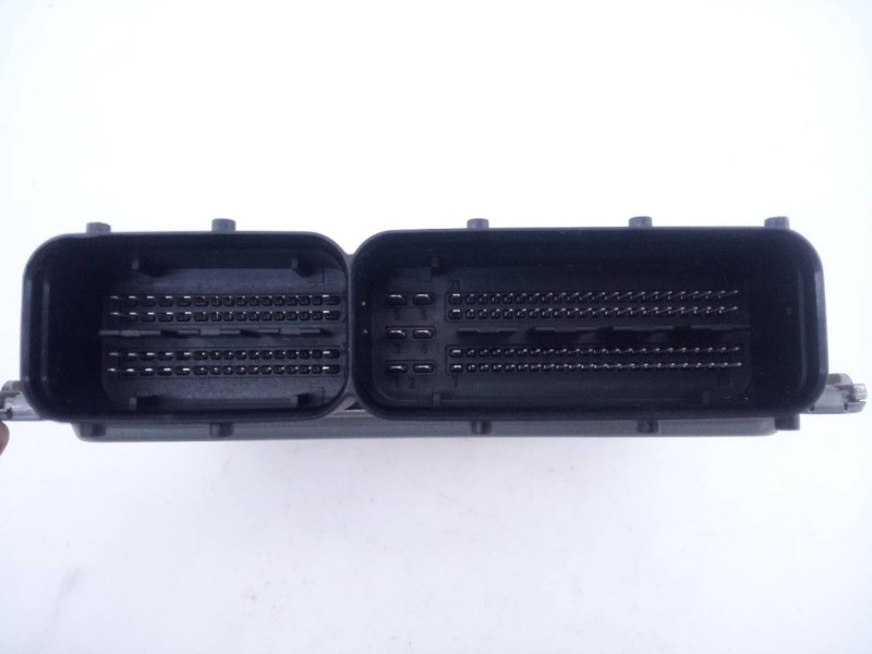 Recambio de centralita motor uce para skoda rapid active referencia OEM IAM 03F906070JM 5WP4488 E2-A1-33-8