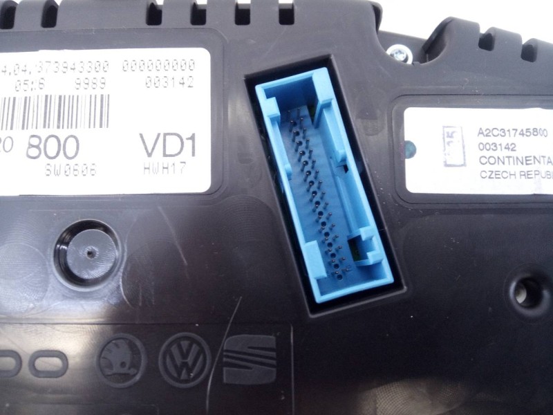 Recambio de cuadro instrumentos para skoda rapid active referencia OEM IAM 5JA920800 A2C31745800 E2-A1-28-1