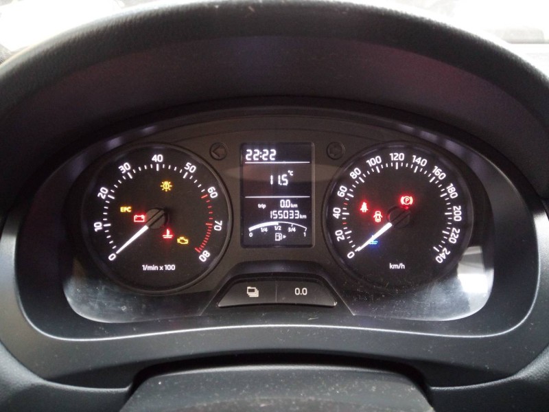 Recambio de cuadro instrumentos para skoda rapid active referencia OEM IAM 5JA920800 A2C31745800 E2-A1-28-1