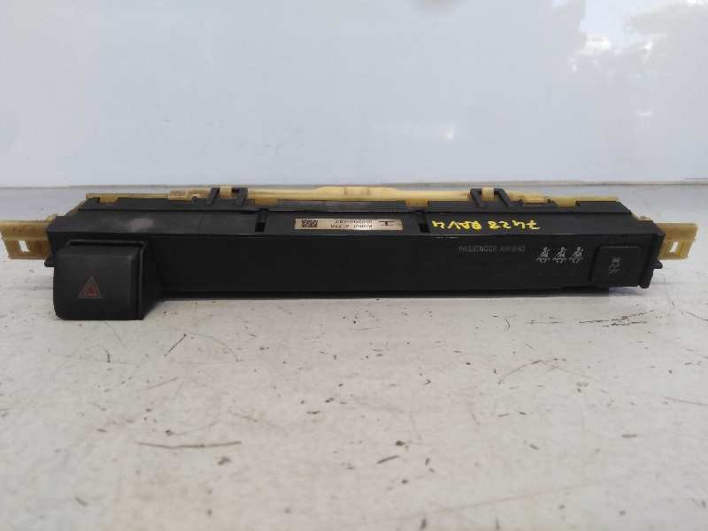 Recambio de warning para toyota rav 4 advance referencia OEM IAM 8395042220 022200997 E3-B2-19-1