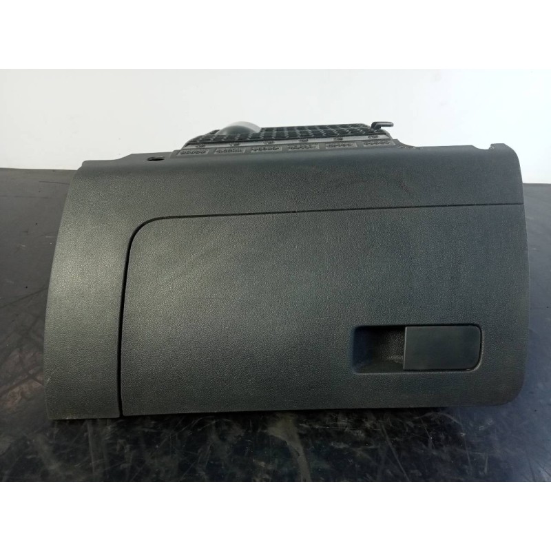 Recambio de guantera para skoda rapid active referencia OEM IAM 5JB857097  P2-A2-18