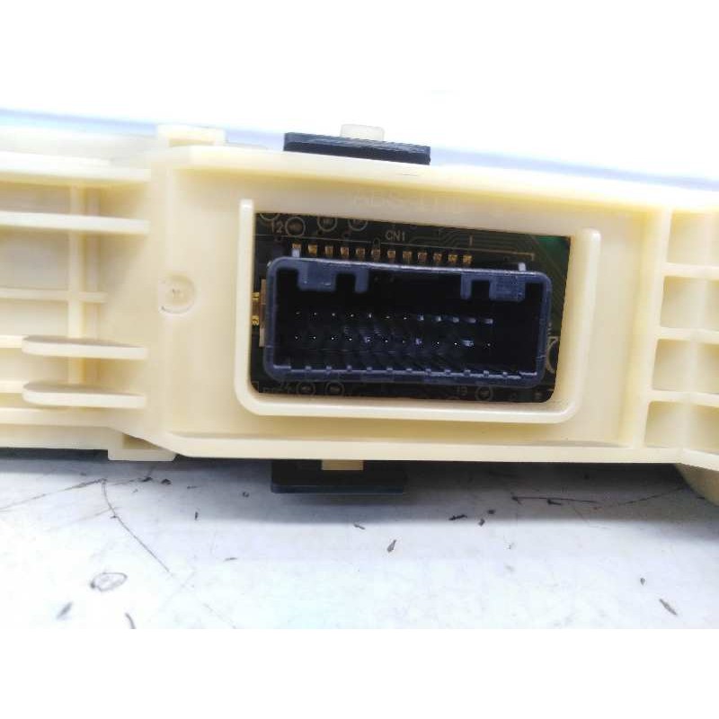 Recambio de warning para toyota rav 4 advance referencia OEM IAM 8395042220 022200997 E3-B2-19-1