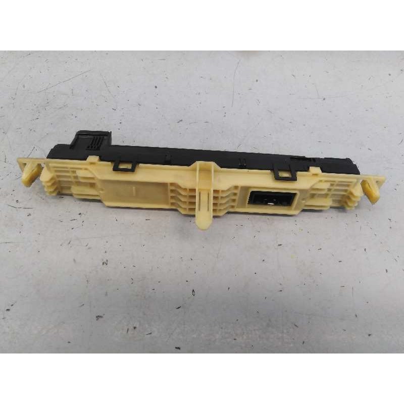 Recambio de warning para toyota rav 4 advance referencia OEM IAM 8395042220 022200997 E3-B2-19-1