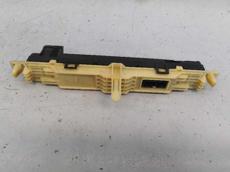 Recambio de warning para toyota rav 4 advance referencia OEM IAM 8395042220 022200997 E3-B2-19-1