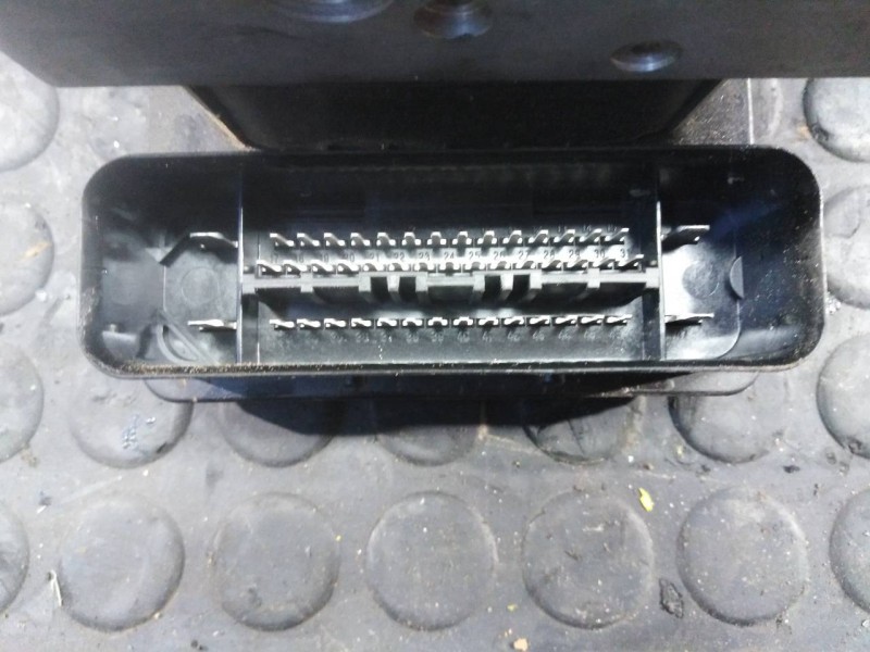 Recambio de abs para ssangyong kyron 200 xdi limited referencia OEM IAM 4894009600 06210208674 P3-A8-22-4