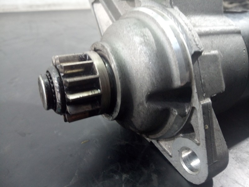 Recambio de motor arranque para skoda rapid active referencia OEM IAM 02T911024J  P3-B7-9-3