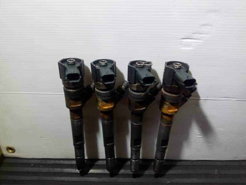 Recambio de inyector para kia sorento 2.5 crdi emotion referencia OEM IAM 338004A500  P1-B4-8