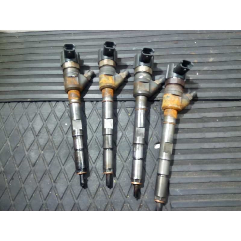 Recambio de inyector para kia sorento 2.5 crdi emotion referencia OEM IAM 338004A500  P1-B4-8