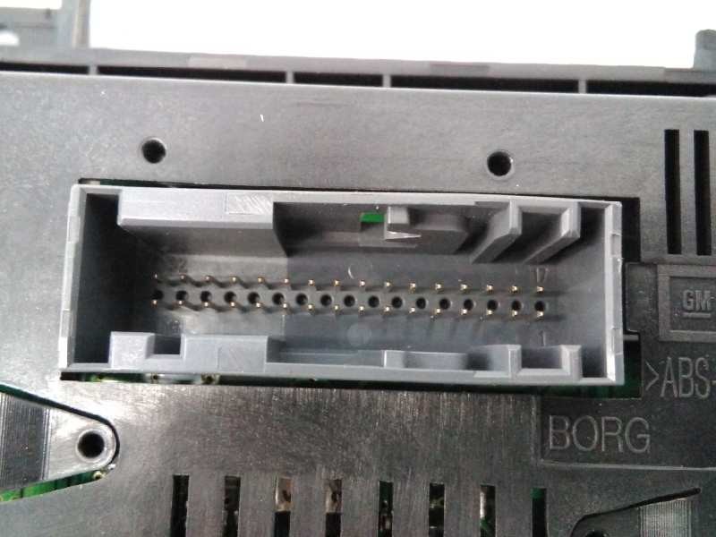 Recambio de pantalla multifuncion para opel astra h berlina enjoy referencia OEM IAM 13208089 565412769 E3-A5-34-2