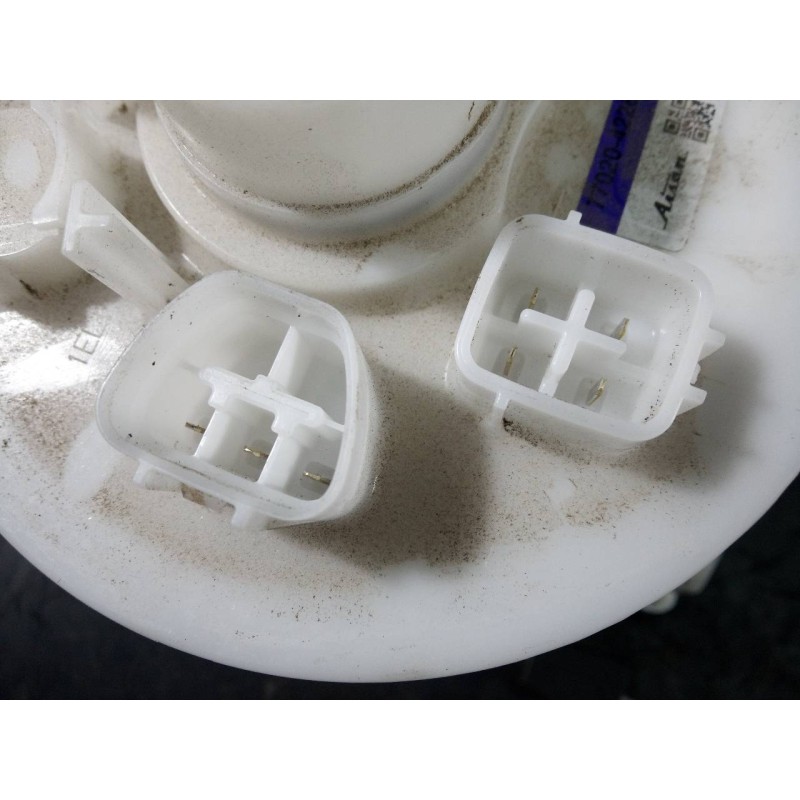 Recambio de aforador para toyota rav4 hybrid 4x2 luxury referencia OEM IAM 7702042260  P3-A6-19-4