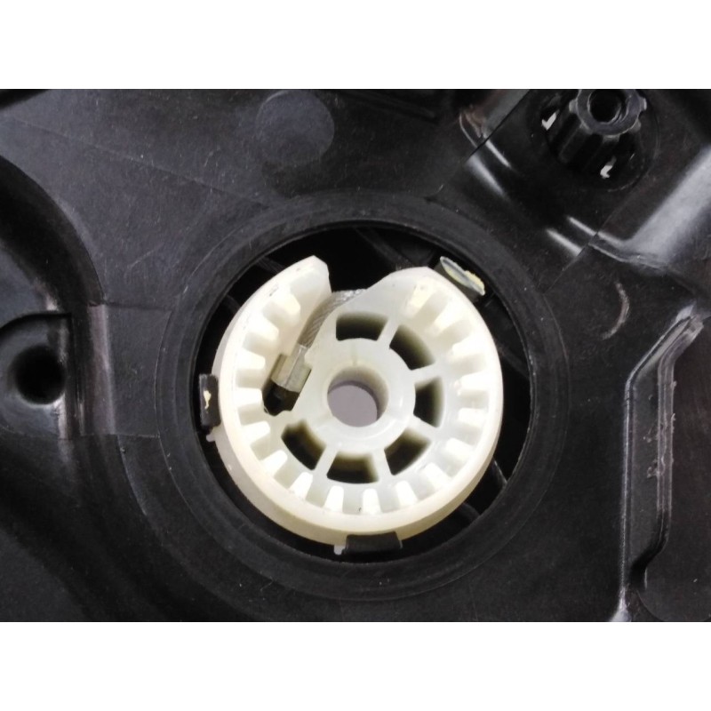 Recambio de elevalunas trasero izquierdo para mercedes-benz clase c (w205) lim. referencia OEM IAM A2059060301  P2-B4-13