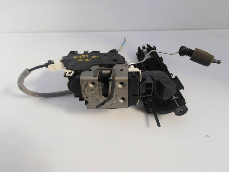 Recambio de cerradura puerta delantera derecha para infiniti q30 2.2d sport referencia OEM IAM 2016012720374  E2-A4-61-1