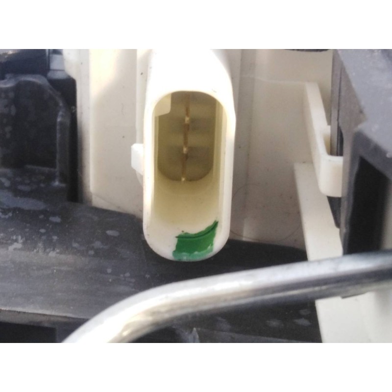 Recambio de cerradura puerta delantera derecha para infiniti q30 2.2d sport referencia OEM IAM 2016012720374  E2-A4-61-1