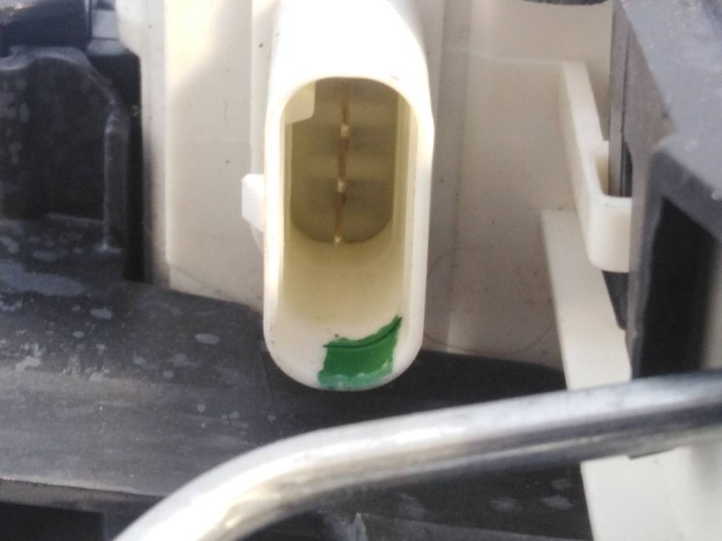 Recambio de cerradura puerta delantera derecha para infiniti q30 2.2d sport referencia OEM IAM 2016012720374  E2-A4-61-1