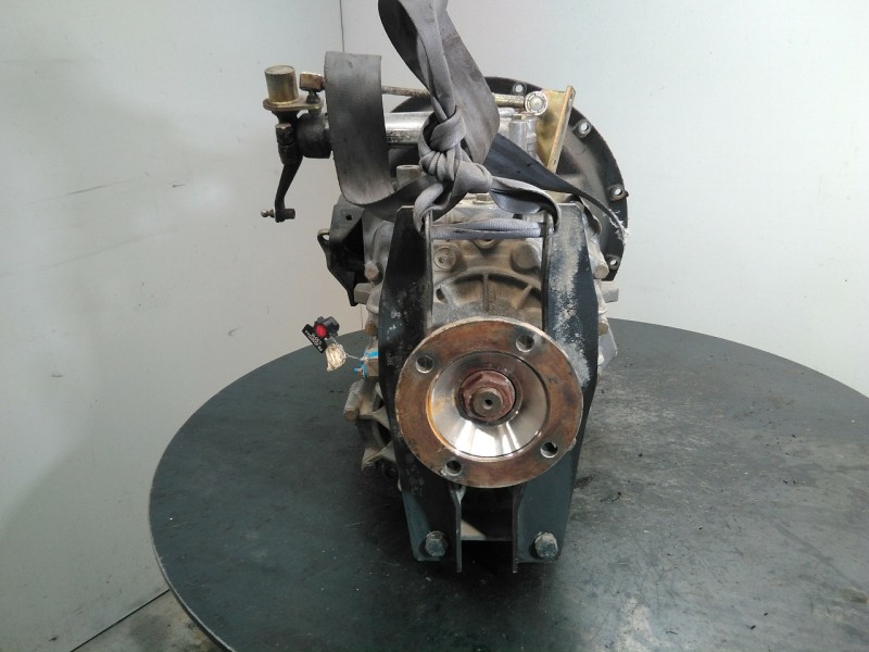 Recambio de caja cambios para nissan atlon referencia OEM IAM 2708950 130750106 M1-B4-117