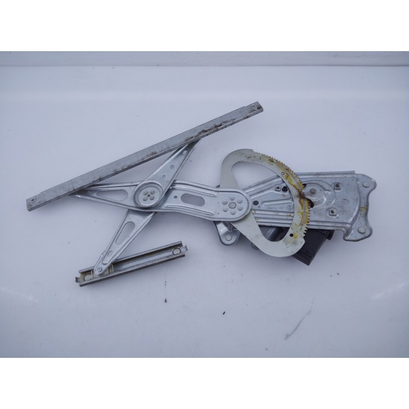 Recambio de elevalunas trasero derecho para renault scenic iii dynamique referencia OEM IAM 827303178R  E1-A1-28-2