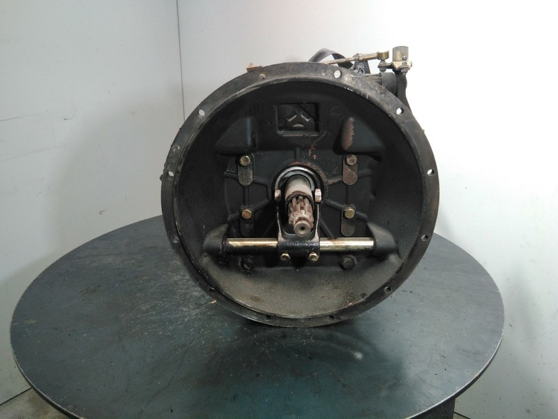 Recambio de caja cambios para nissan atlon referencia OEM IAM 2708950 130750106 M1-B4-117