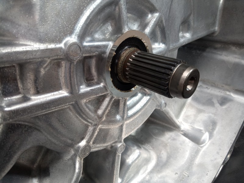 Recambio de caja cambios para toyota rav4 hybrid 4x2 luxury referencia OEM IAM 3NM  M1-B2-13