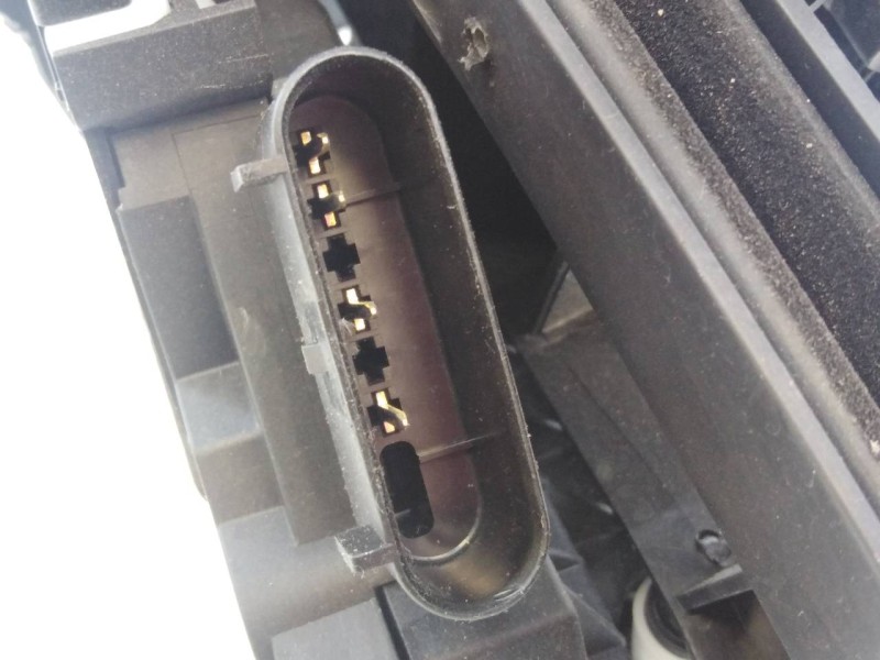 Recambio de cerradura puerta trasera izquierda para ford focus lim. trend referencia OEM IAM BM51A264A27AL 929635112 E2-B3-10-1