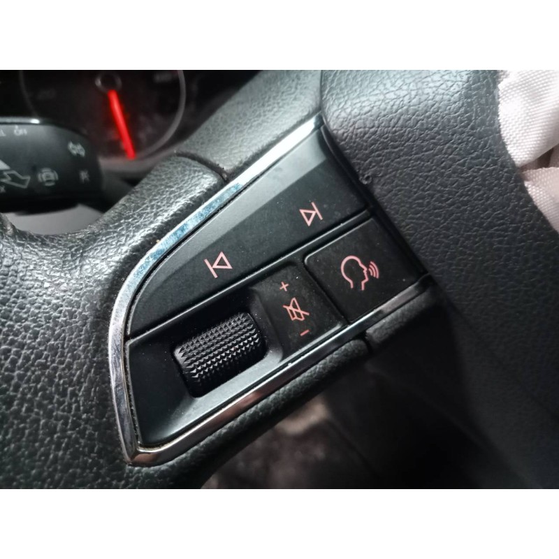 Recambio de volante para seat ibiza (kj1) style referencia OEM IAM   