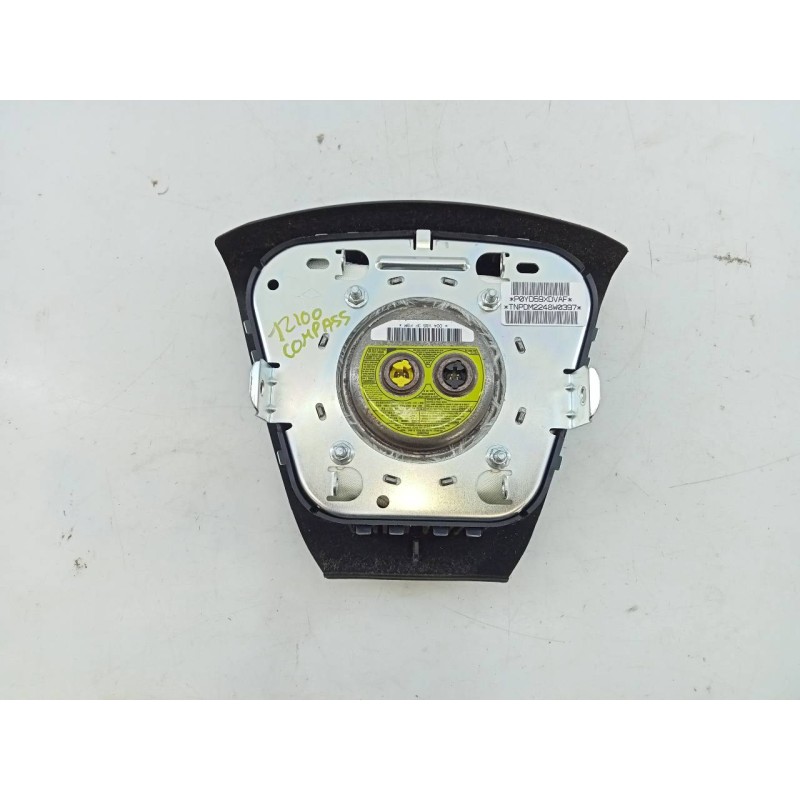 Recambio de airbag delantero izquierdo para chrysler jeep compass limited referencia OEM IAM P0YD59XDVAF TNPDM2248W0397 E1-B5-51