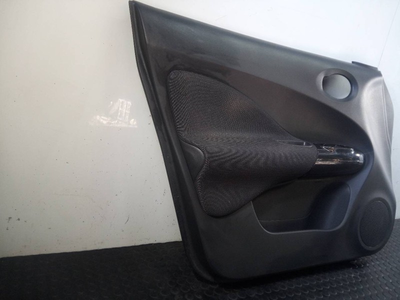 Recambio de guarnecido puerta delantera izquierda para nissan juke (f15) acenta referencia OEM IAM 809111KB0A 809011KB0A P2-A1-3