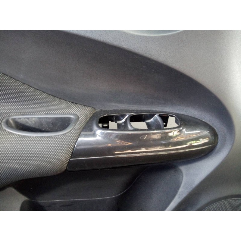 Recambio de guarnecido puerta delantera izquierda para nissan juke (f15) acenta referencia OEM IAM 809111KB0A 809011KB0A P2-A1-3