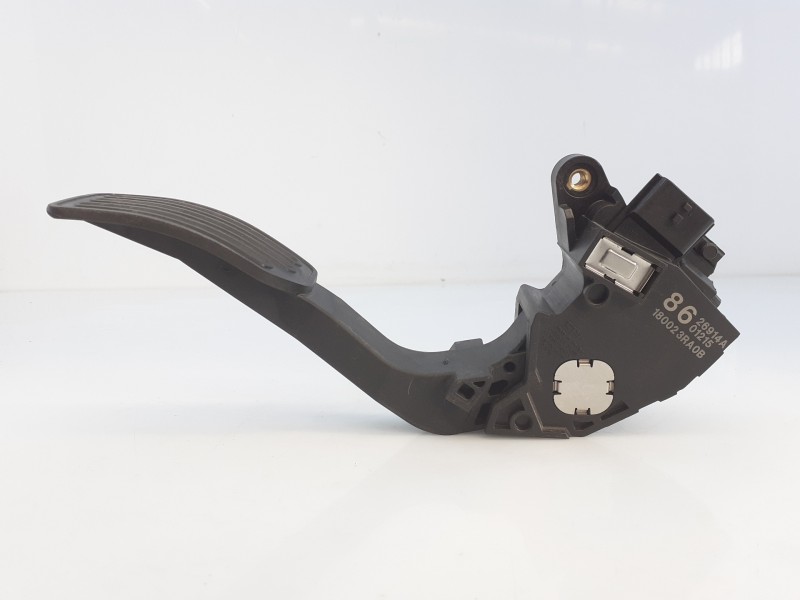 Recambio de pedal acelerador para nissan juke (f15) acenta referencia OEM IAM 180023RA0B  E3-B4-9-2