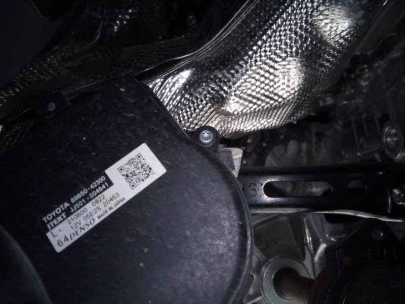 Recambio de cremallera direccion para toyota rav4 hybrid 4x2 luxury referencia OEM IAM 8965042300 JJ501004641 