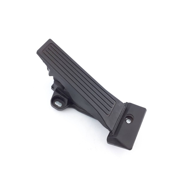 Recambio de pedal acelerador para kia sportage drive 2wd referencia OEM IAM B1000  E3-A3-31-3
