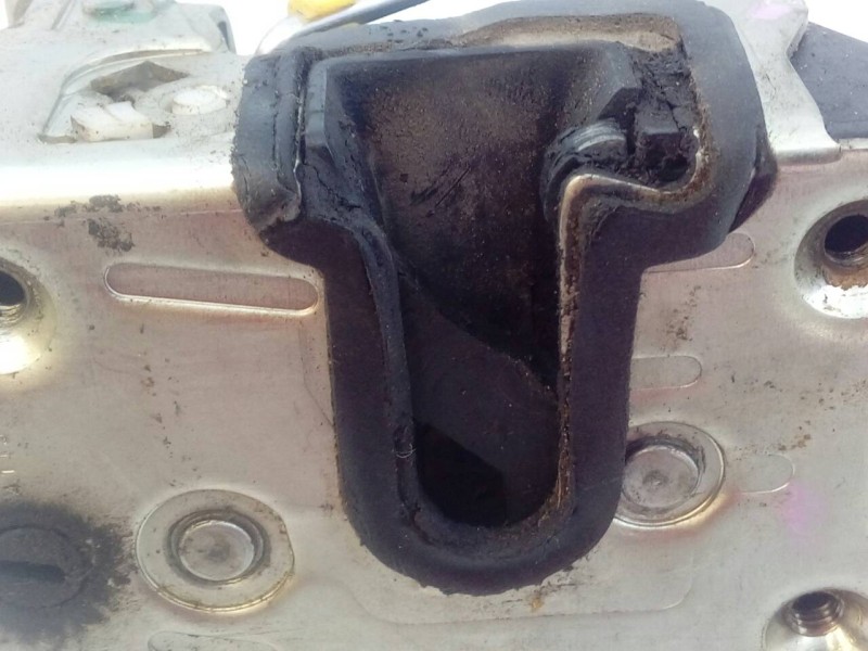 Recambio de cerradura puerta trasera izquierda para dacia lodgy ambiance referencia OEM IAM   E1-A1-4-2