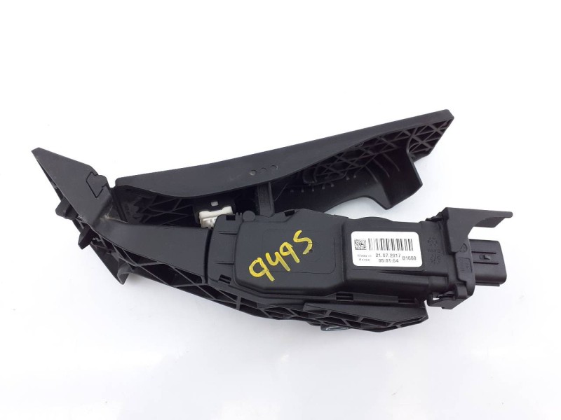 Recambio de pedal acelerador para kia sportage drive 2wd referencia OEM IAM B1000  E3-A3-31-3