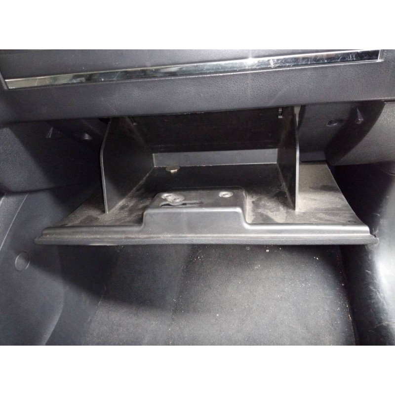 Recambio de guantera para chrysler jeep compass limited referencia OEM IAM   