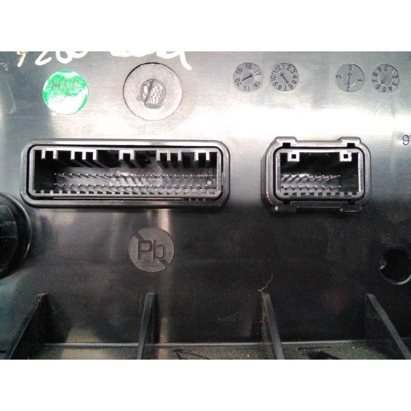 Recambio de mando climatizador para hyundai kona style 2wd referencia OEM IAM C200367820 171222A E3-B3-41-2