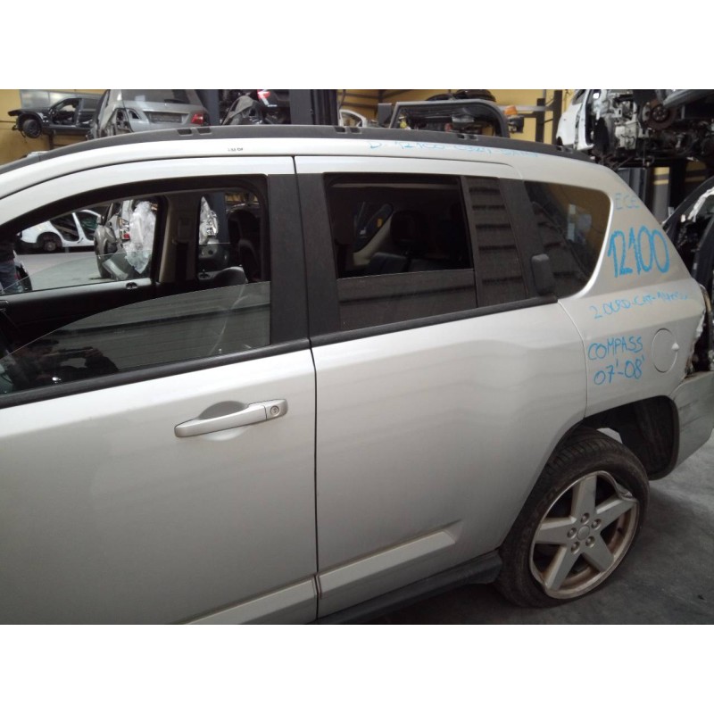 Recambio de puerta trasera izquierda para chrysler jeep compass limited referencia OEM IAM   